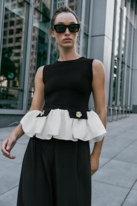 ZARA КОМБИНИРОВАННЫЙ ТОП ИЗ ЭЛАСТИЧНОЙ ТКАНИ, ЧЕРНЫЙ/БЕЛЫЙ