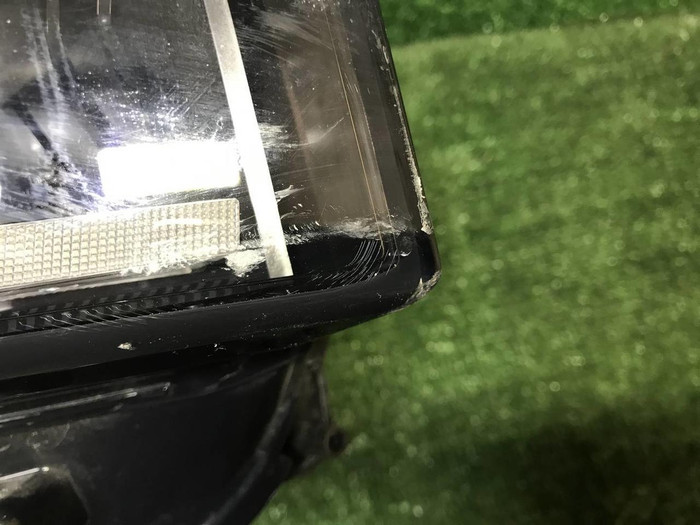 Битая Фара правая Geely Monjaro (2021-н.в.) LED