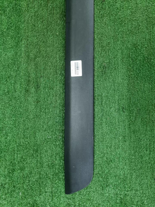 Накладка крышки багажника Toyota RAV4 5 XA50 18-нв