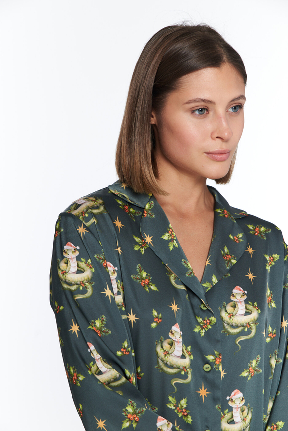 Шелковая блуза с змейками