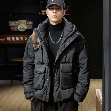 Пуховик мужской с накладными карманами, состав 90% белый утиный пух