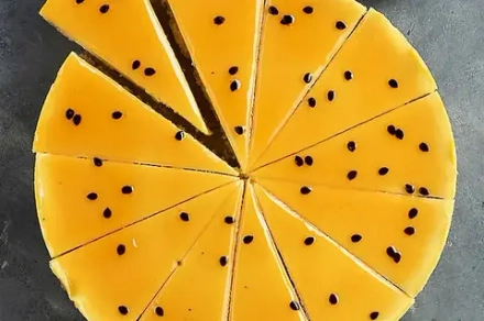 Чизкейк New-York МАНГО - МАРАКУЙЯ,  Чизберри, нарезан 12 порций 1,2кг