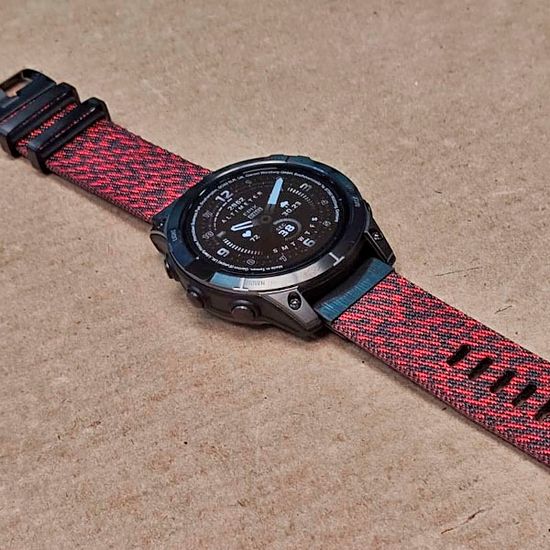 Ремешок 22 мм для Garmin нейлоновый жакардовое плетение, стальные тренчики (Красный)