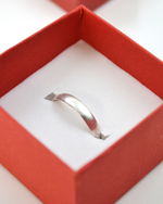 Квадратный подарочный футляр №13 под кольцо.