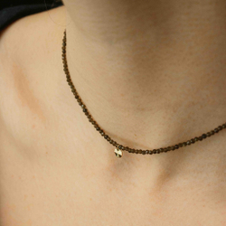 чокер из зеленого обсидиана с «мятым листом» на замке