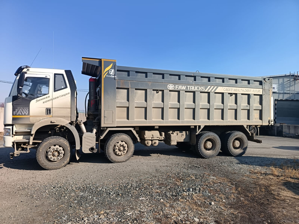 FAW J6 8x4 Самосвал СА3310Р66K24T4E5 (Дизельный, 11,1 л, 420 л.с., МТ)