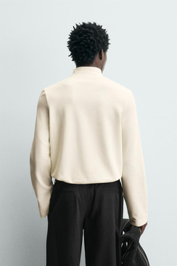 ZARA КОМФОРТНАЯ ФУТБОЛКА С ДЛИННЫМИ РУКАВАМИ, СВЕТЛО-БЕЖЕВЫЙ