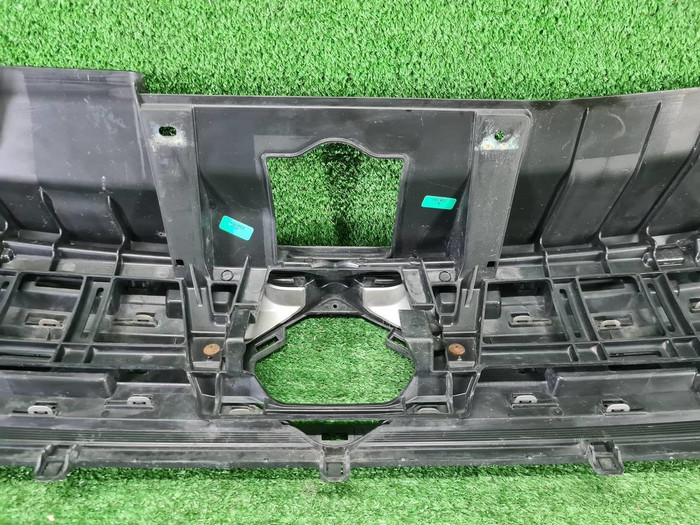 Решетка радиатора Suzuki Vitara 2 (2014-2019)