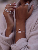 Браслет «Лотос» с белым цирконом