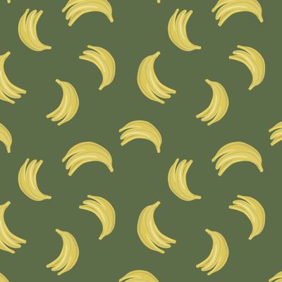 Бананы на зеленом