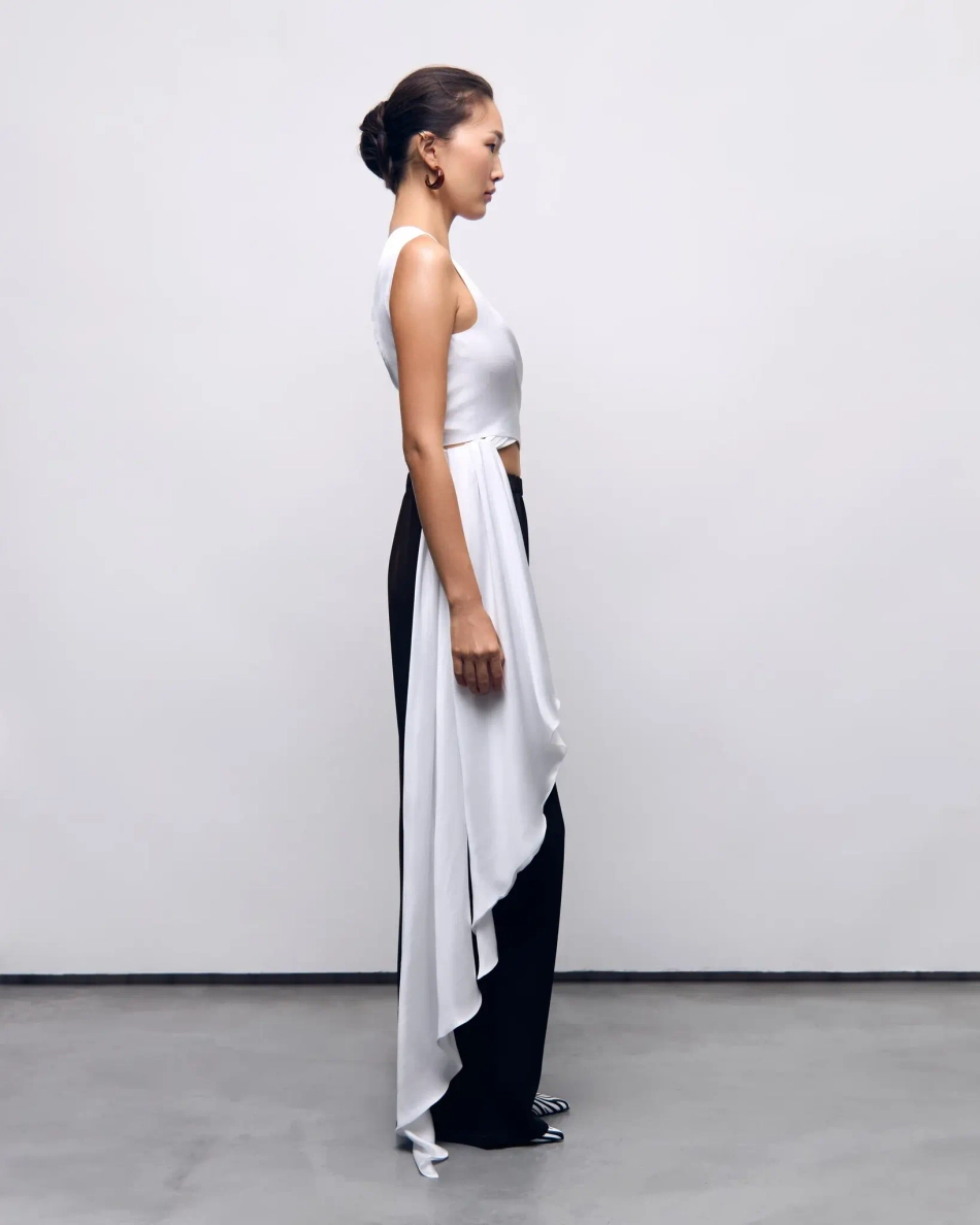 Топ трансформер с шлейфом