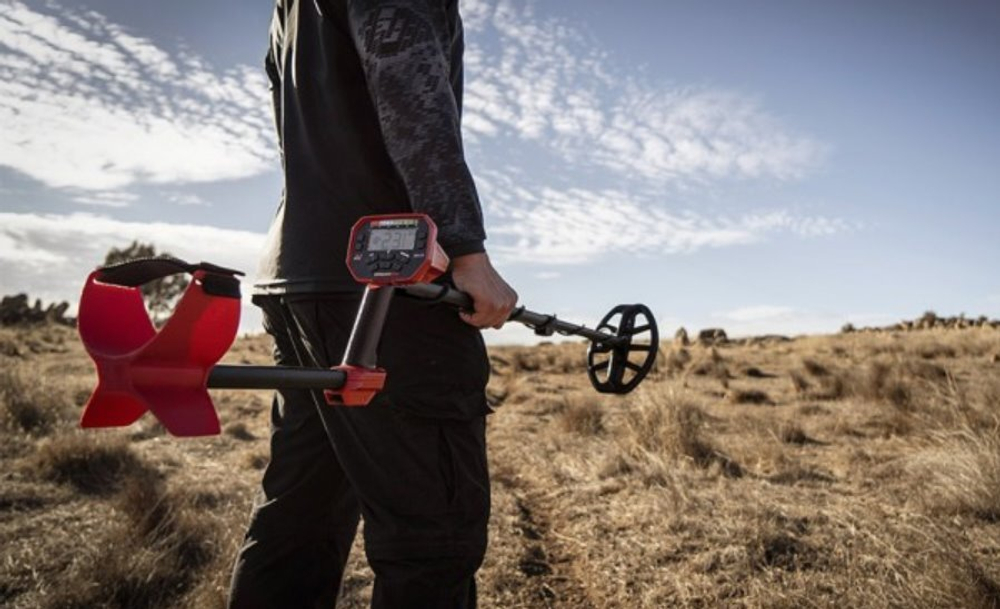 Металлоискатель Minelab Vanquish 440 (Катушка: V10 10 x7 дюймов Double-D)