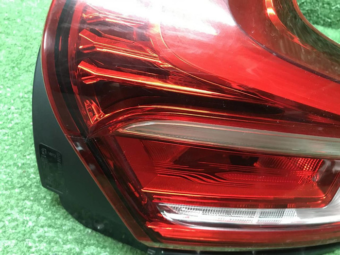 Фонарь правый Volvo XC40 (2017-н.в.)