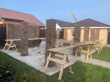 Кладка кирпичных столбов из одинарного кирпича