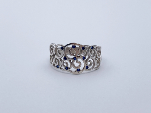 Кольцо из серебра/Частичное чернение/С камнями