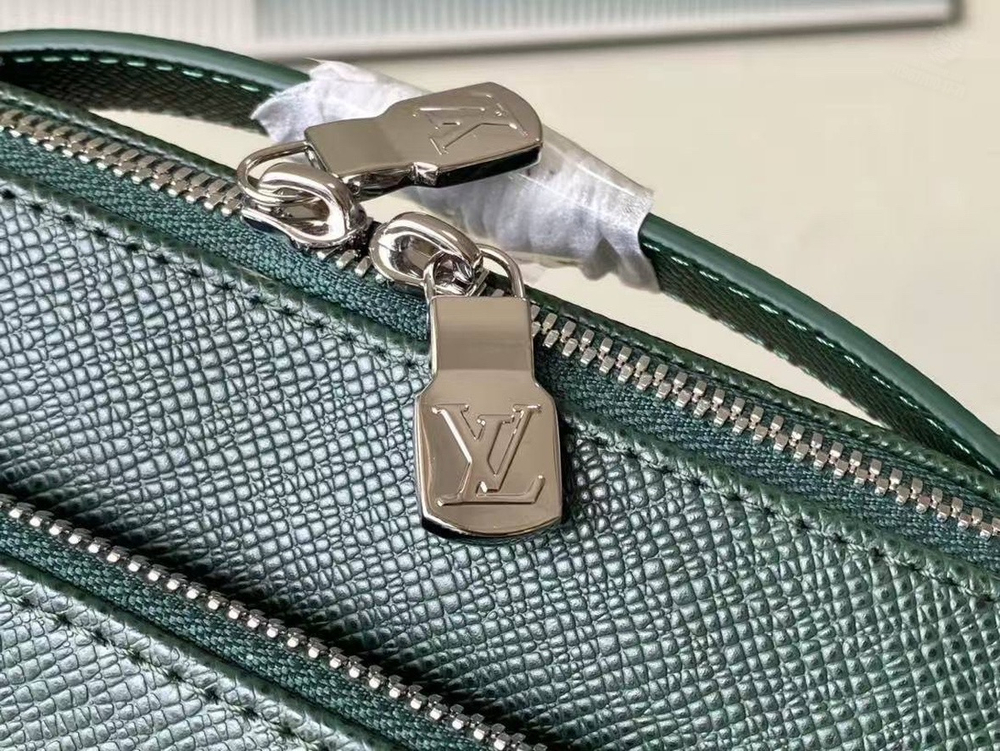 Мессенджер-Сумка через плечо Louis Vuitton Avenue