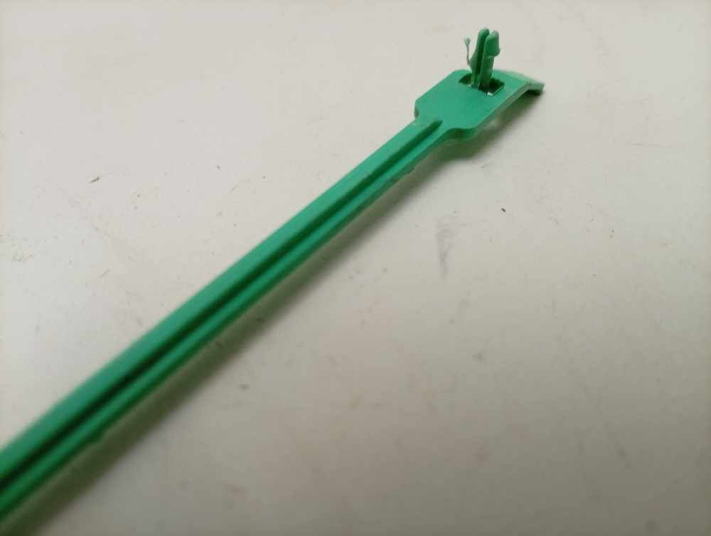 WMSG7105 кт46 Тяга аварийного открытия люка для стиральной машины Hotpoint-Ariston б/у