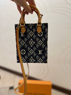 Сумка Louis Vuitton
