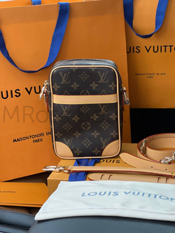 Мужская сумка Louis Vuitton Danube коричневого цвета с узором монограм