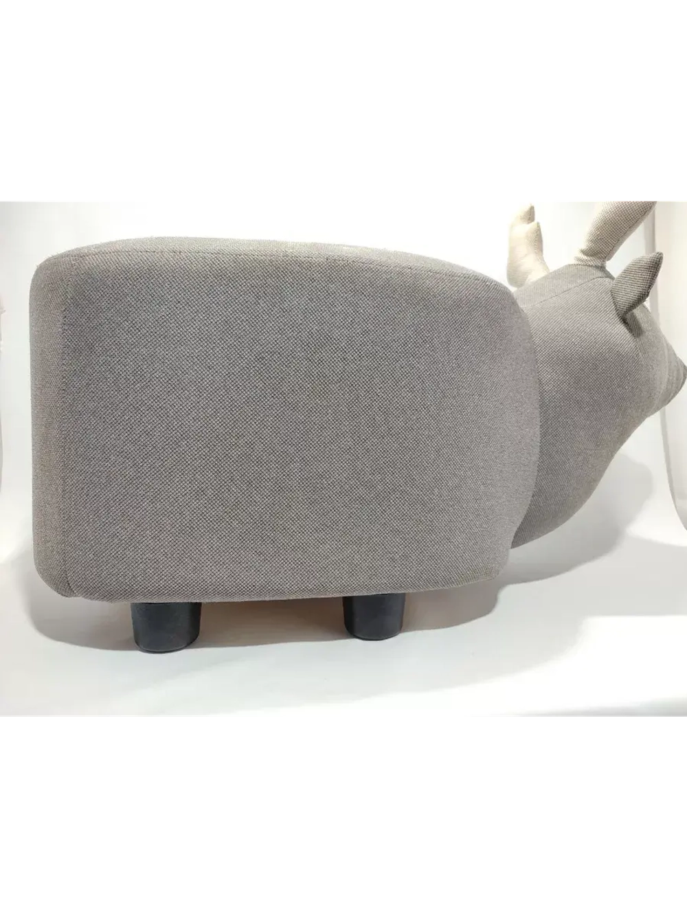 Мебельные ножки пластиковые для дивана шкафа и тумбочки