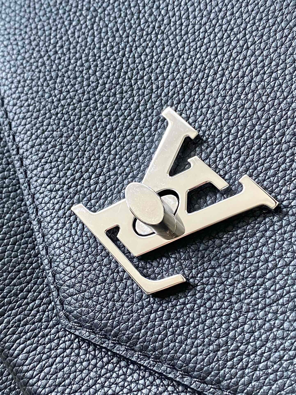 Louis Vuitton MyLockMe Chain Bag