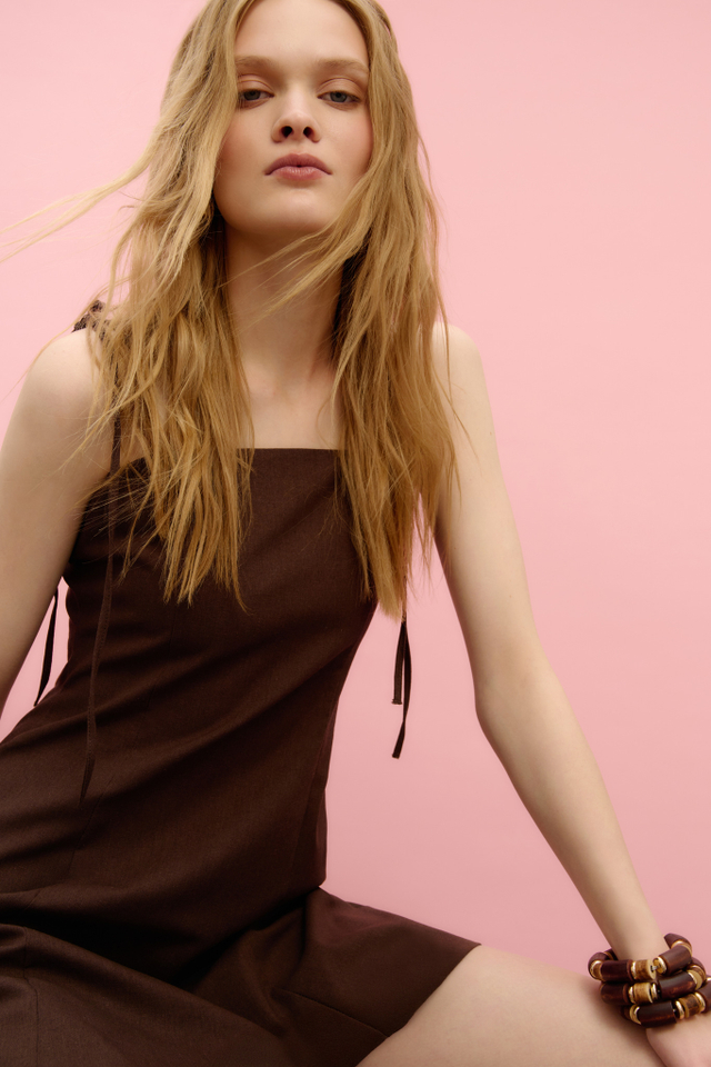 Платье мини изо льна на завязках