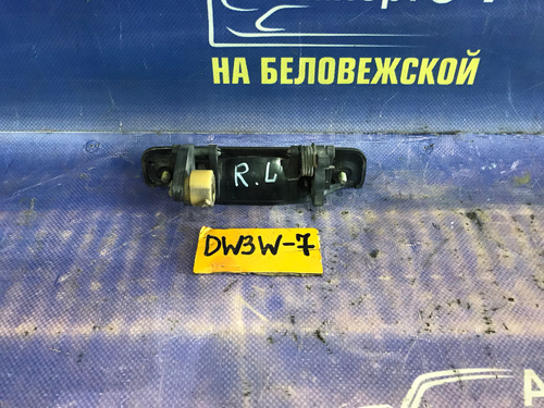 Ручка двери задней левой внешняя MAZDA DEMIO 1998