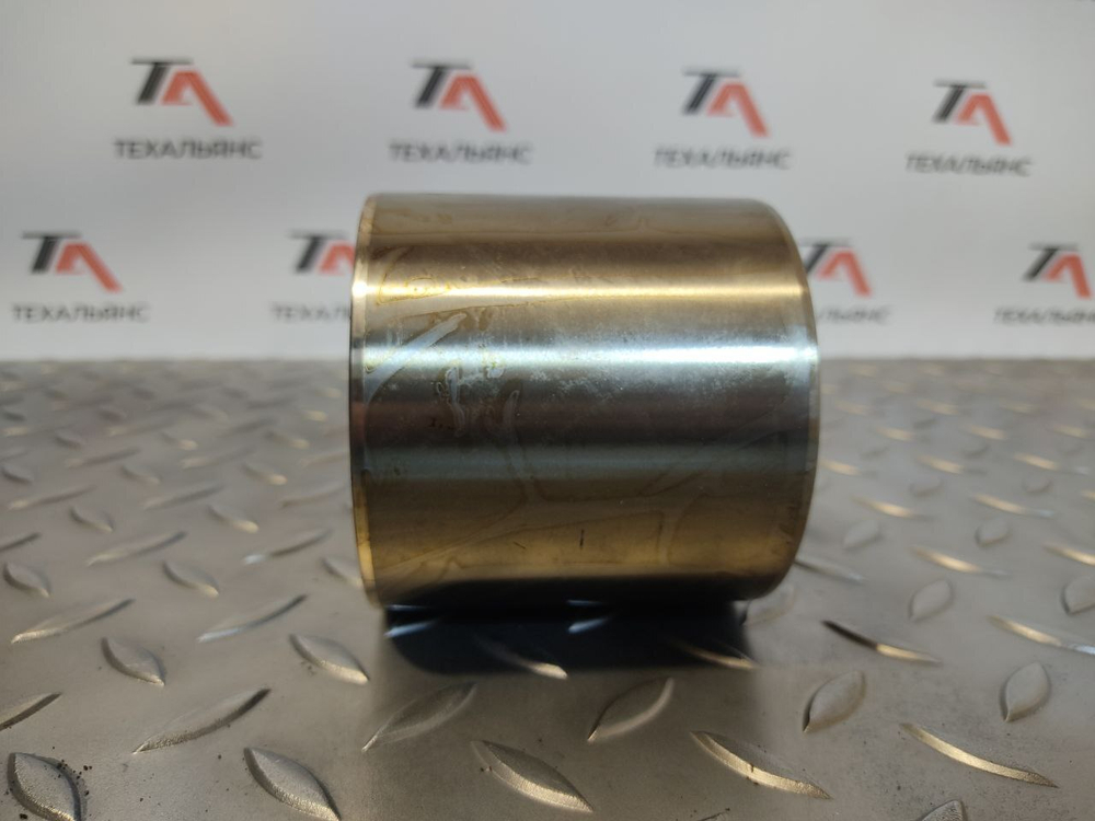 Втулка 195-21-32510