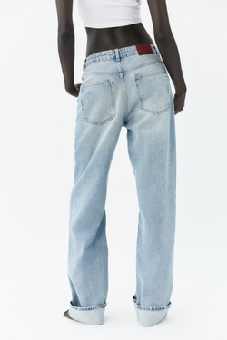 ZARA ДЖИНСЫ ПРЯМОГО КРОЯ С ВЫСОКОЙ ПОСАДКОЙ И ПОЯСОМ ВНАХЛЕСТ, ГОЛУБОЙ