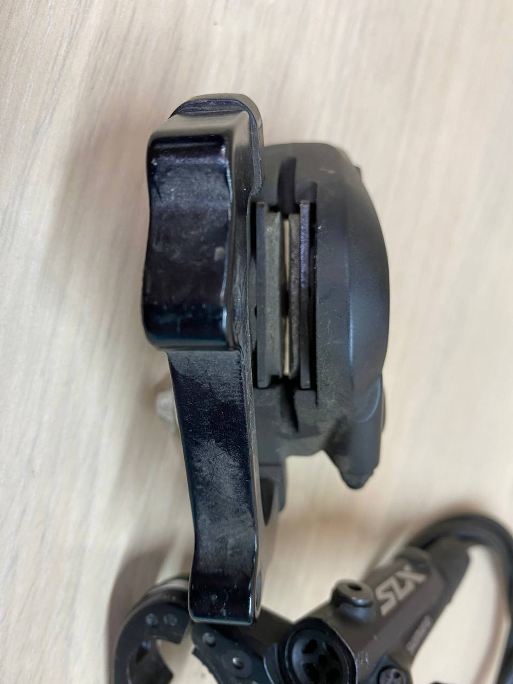 Тормоз для велосипеда Shimano SLX RB-M7000 (задний)