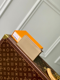 Louis Vuitton Coin Card Holder