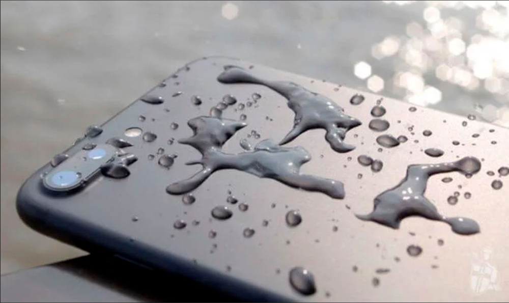 Чистка после попадания в воду iPhone 7 Plus