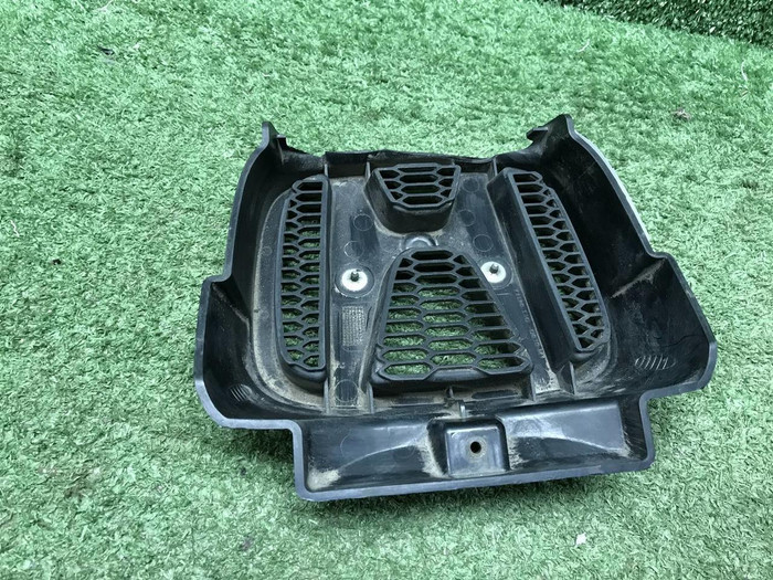 Эмблема решетка радиатора Honda Cr-v 4 (2011-2015)