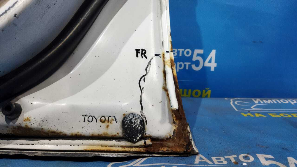Дверь передняя правая TOYOTA CAMRY 1992