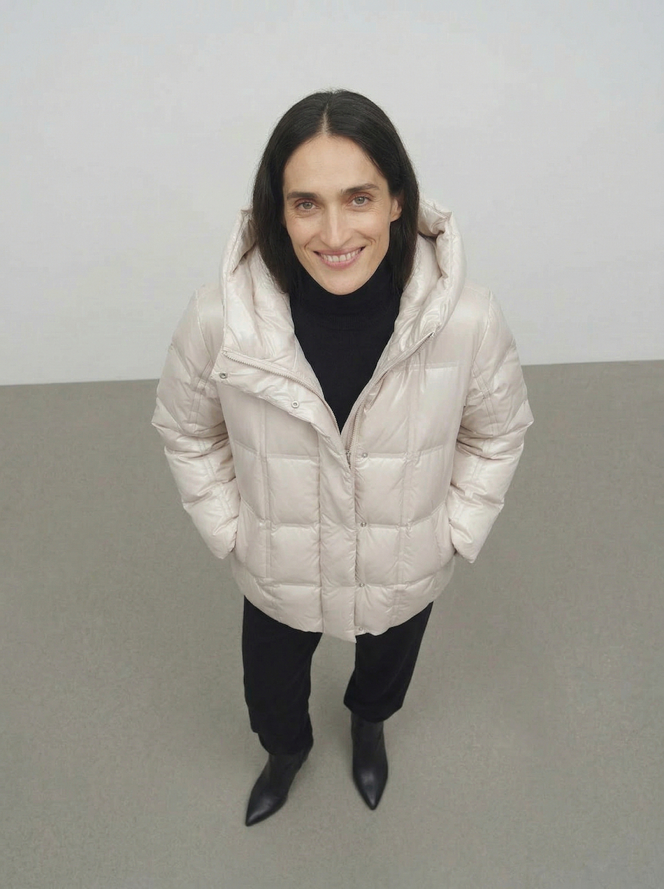 Легкая пуховая куртка