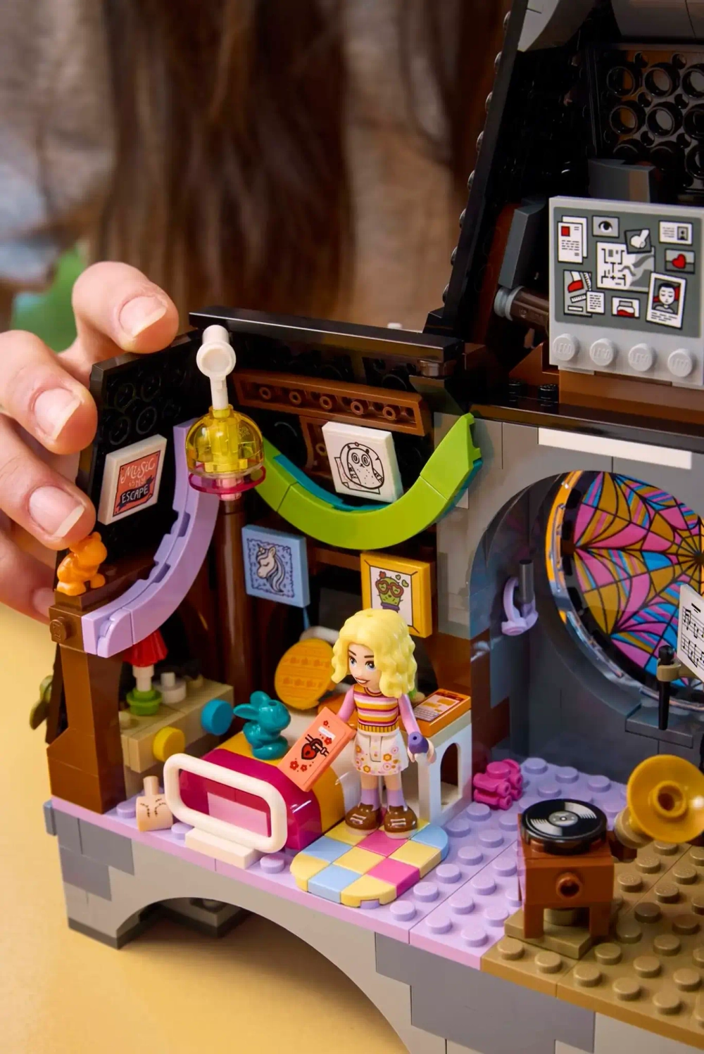 Конструктор LEGO Wednesday 76781 Комната Уэнздей и Энид