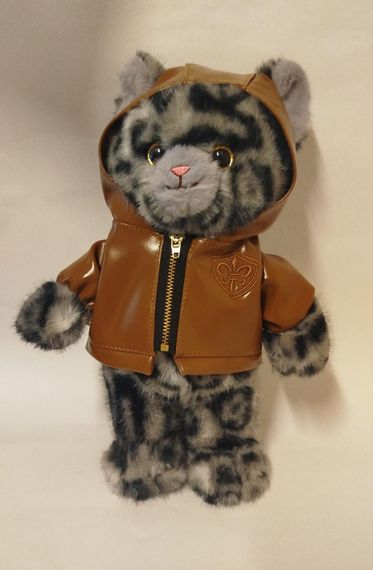 Yumşaq oyuncaq \ Мягкая игрушка \ Soft toys Pişik (qəhvəyi gödəkçəli)