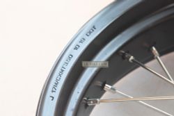 42650-KZZ-A21.  WHEEL SUB ASSY,RR. BLACK COLOR. CRF250M. motard.