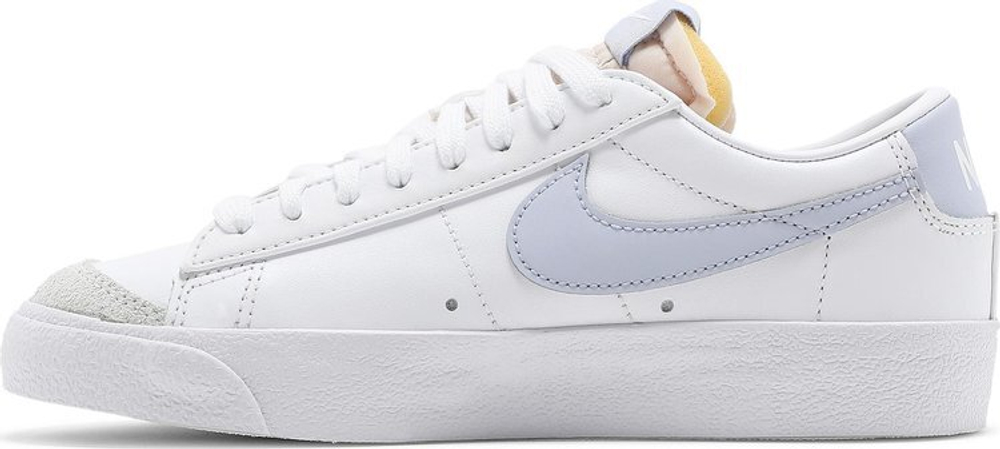 Nike Wmns Blazer Low “77 White Ghost”