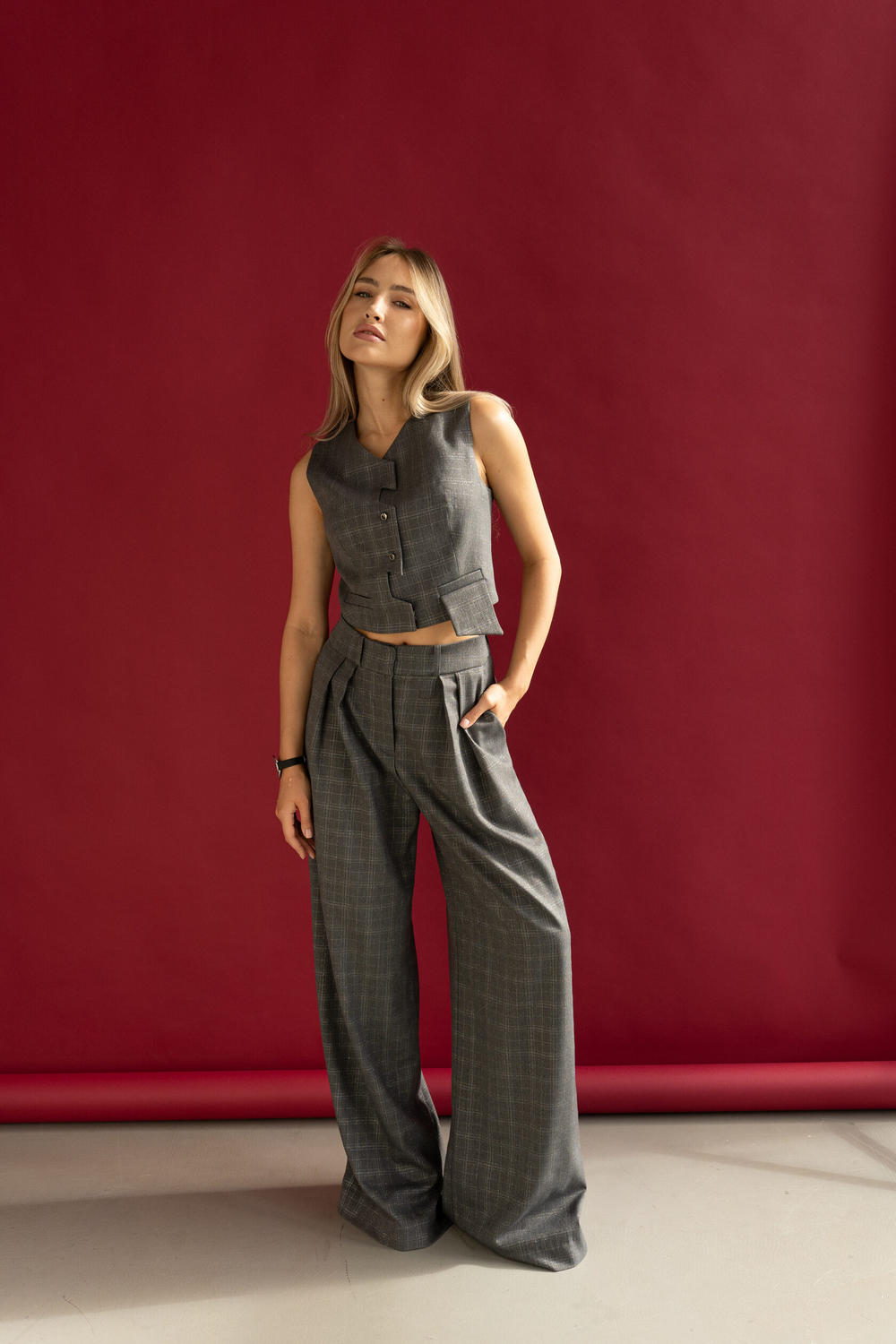 Жилет в клетку KISLOVA