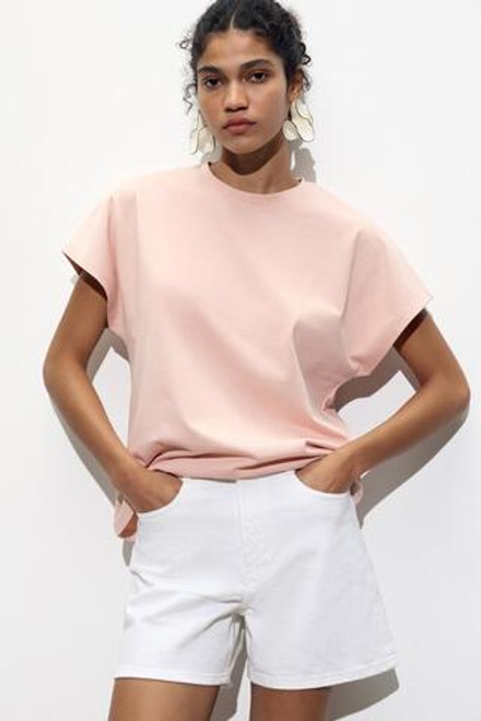 ZARA ФУТБОЛКА СО СПУЩЕННЫМИ ПЛЕЧЕВЫМИ ШВАМИ, ПУДРОВО-РОЗОВЫЙ