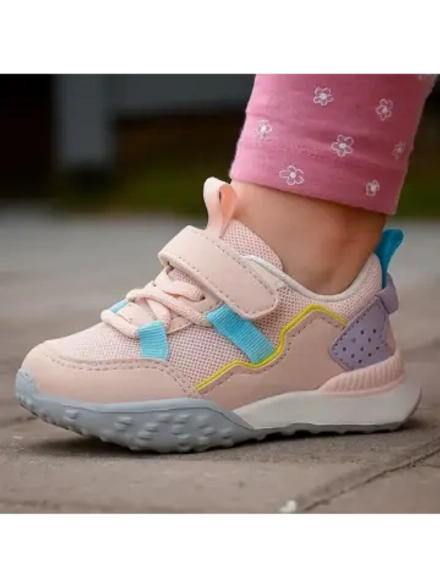 Кроссовки для девочки