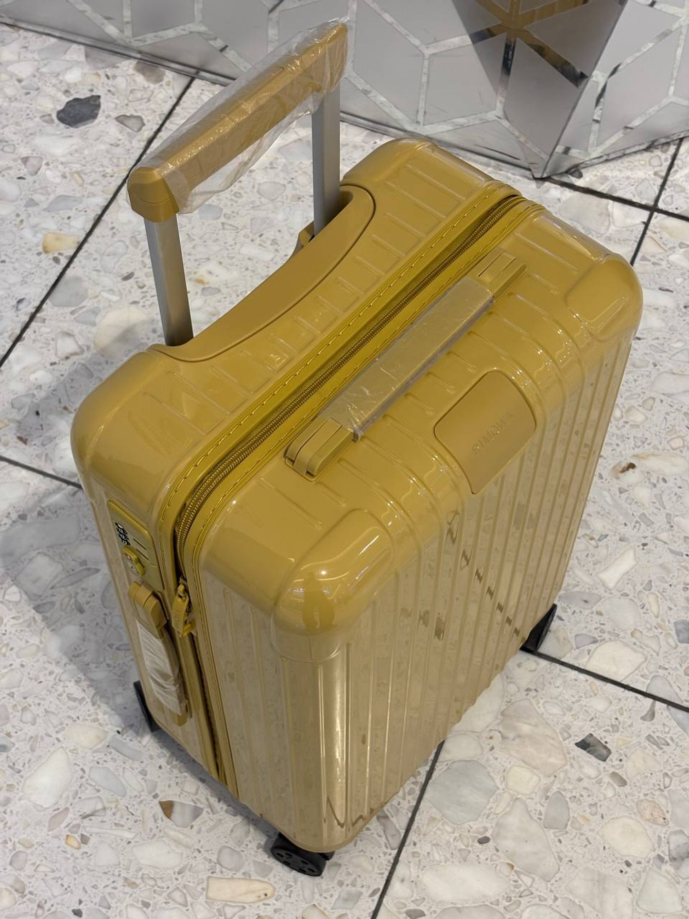 Чемодан Rimowa