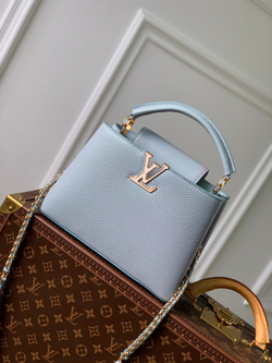 Louis Vuitton Capucines BB