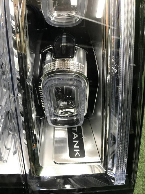 Битая Фара правая Tank 500 (2021-н.в.) LED