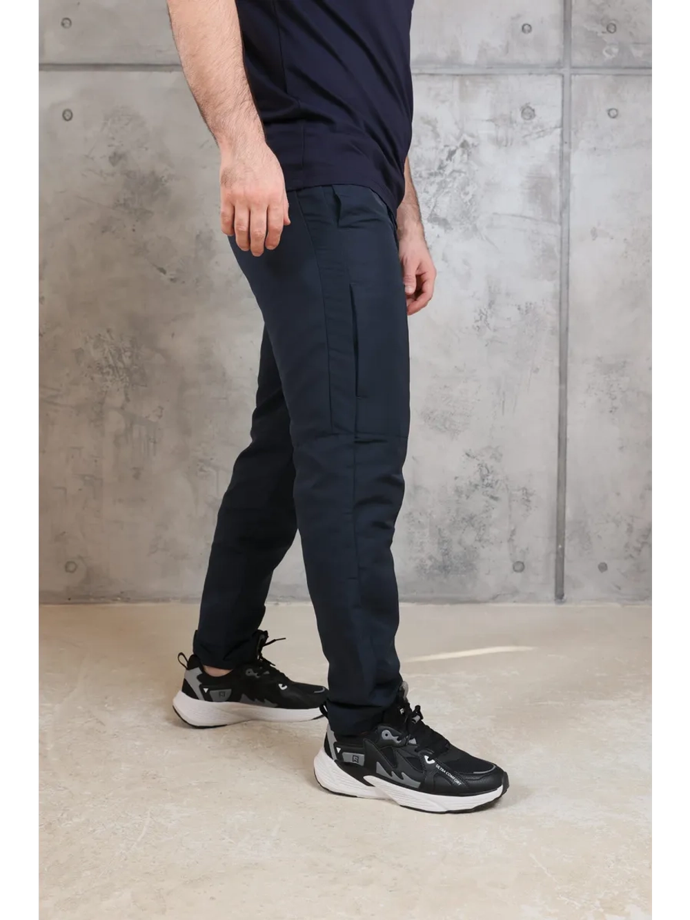 Спортивные брюки