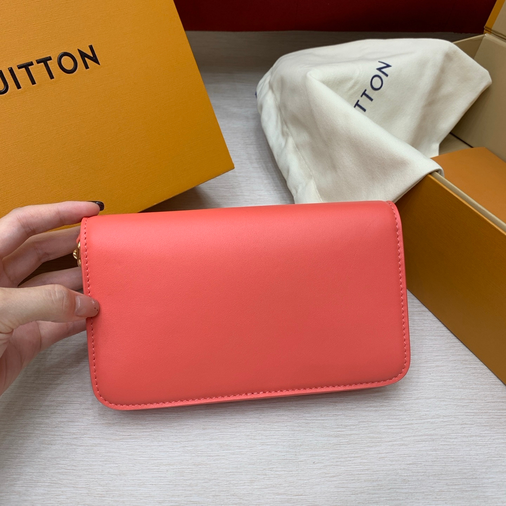Louis Vuitton Wallet On Chain LV Bloom