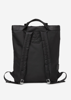 MARC O'POLO РЮКЗАК ИЗ ПЕРЕРАБОТАННОЙ ТКАНИ, ЧЕРНЫЙ