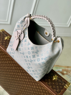 Louis Vuitton Carmel