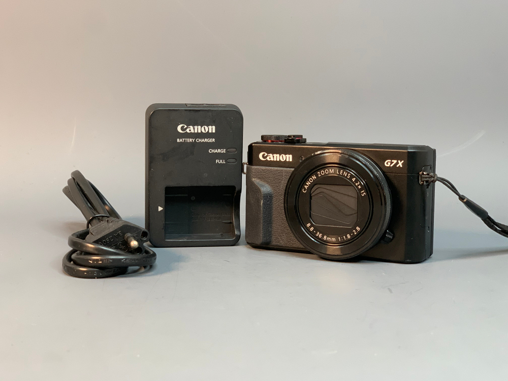 Canon PowerShot G7X Mark II